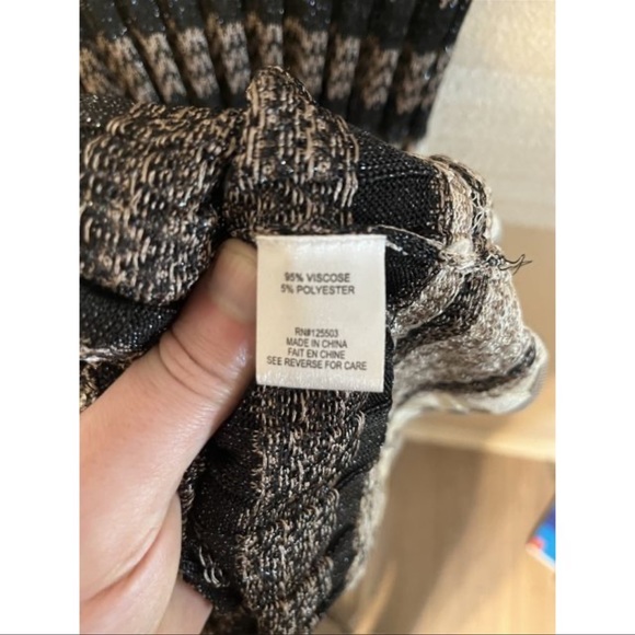 RONNY KOBO cream and black striped long sleeve fitted knit maxi dress M - Picture 6 of 7